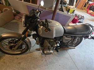 Honda R100 Motorbike