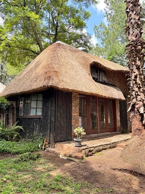 1 bed 1 bath Garden Cottage