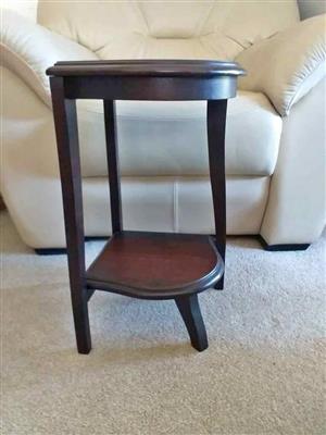 Imboya side table/ pedestal