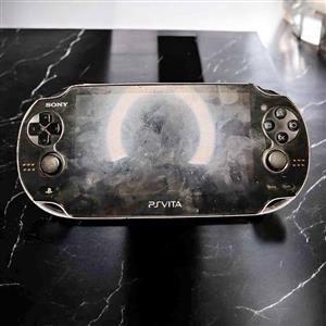 FAULTY PS VITA, FIX OR SPARES READ DESCRIPTION.