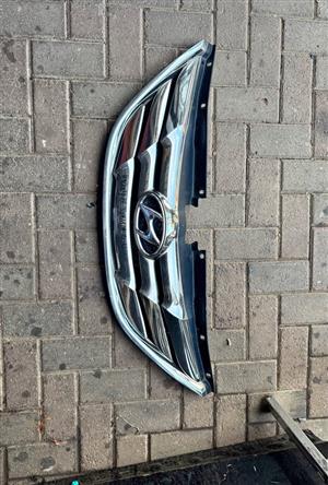 Hyundai Sonata Main Front Bumper Gril