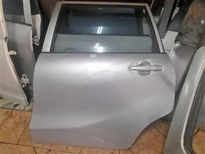 TOYOTA AVANZA LEFT BACK DOOR