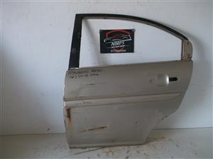 Hyundai Accent left rear door 05-10 
