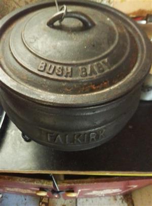 Size 3 potjie pot for sale