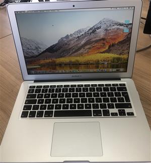 13-inch MacBook Air 1.8GHz dual-core Intel Core i5 128GB,memory 8GB, including charger., used for sale  Johannesburg - Fourways