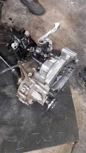 Vw caddy 1.6 petrol 5 speed gearbox for sale bgu bse and bsf