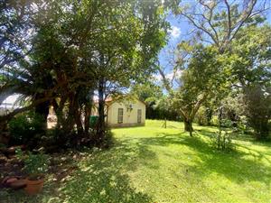Small Holding For Sale in Magaliesmoot AH
