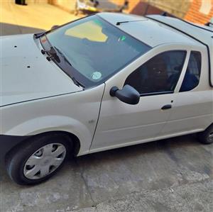 2021 Nissan NP200