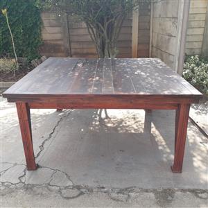 Stained Wooden table for sale. Size: 1520 x 1520 x 780mm - Brnoni
