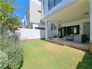 Stunning 3-bedroom solar powered townhouse in Sandown