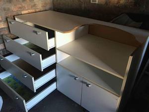 Chest Drawers In Bedroom Furniture In Northern Suburbs Junk Mail