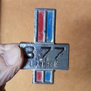 Holden 3.77, badge