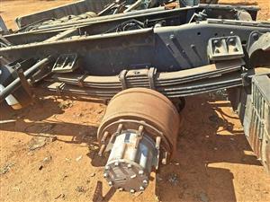 Nissan UD 350/400 truck stripping