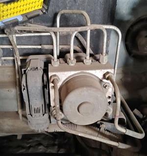 RENAULT KWID ABS PUMP FOR SALE.