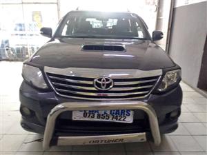 2013 TOYOTA FORTUNER 3,0 D4D 4X2 LEATHER SEATS  DIESEL  GREY COLOR   MANUAL  SPARE KEY  
