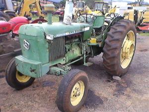 John Deere 2130 Tractor
