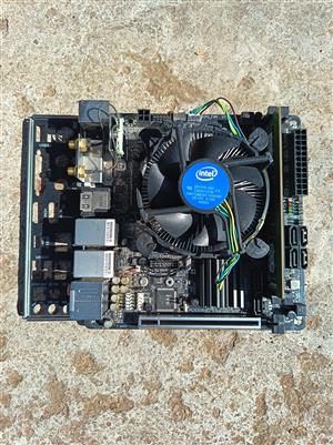 Gigabyte Z270 I7 Mini ITX Combo