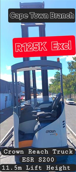 2013 Crown ESR 5200 Reach Truck 11.5m Lift