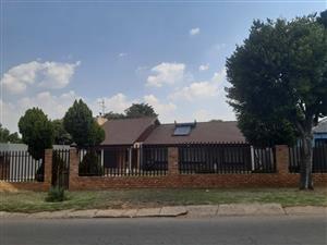 House For Sale in Kibler Park
