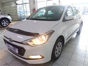 2016 Hyundai i20 Grand 1.4Motion manual white color petrol  82000KM 