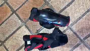Elbow gaurds for motocross