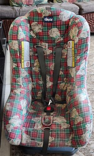  Car chair 