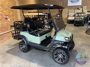 CLUB CAR GOLF CART - ESTATE CRUISER WITH LIFTED SUSPENSION