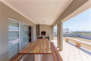 Charming 3-Bedroom Home in Quiet Cul-de-Sac, Middedorp, Langebaan