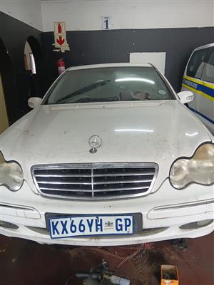 Mercedes Benz c200 kompressor