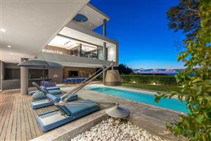 House For Sale in Camps Bay
