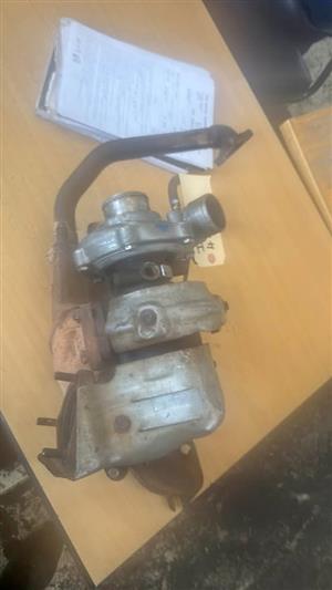 Isuzu 4hk1 Turbo unit with manifold