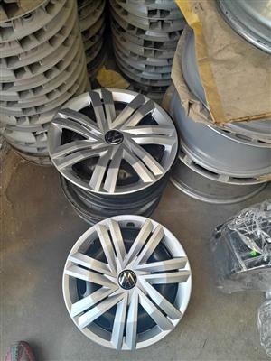 Vw polo original wheel covers like new