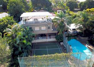 House For Sale in La Lucia