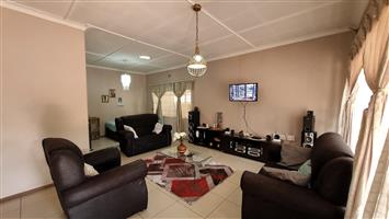 3 Bedroom incoming generating property- Symhurst