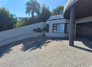 Flat to Rent: Parow