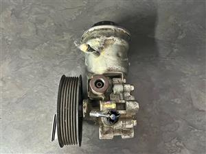 Toyota Quantum 2.7 VVTI Power Steering Pump