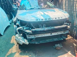 Landrover Discovery sport stripping
