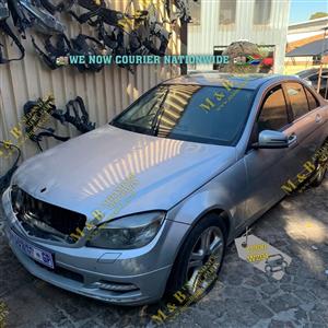 MERCEDES BENZ C300 W204 SRTIPPING FOR SPARES
