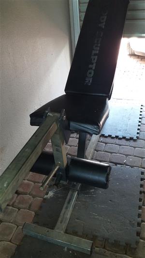 Weider Bench Press Long Bar Dumbells 50kg Junk Mail