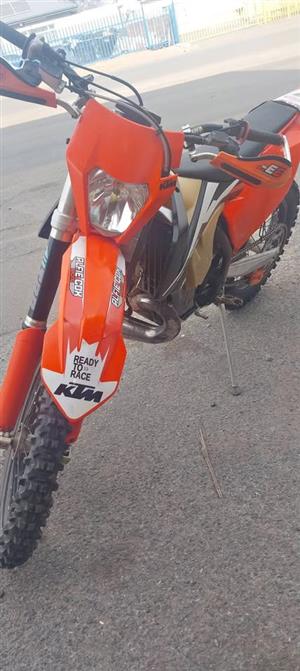2017 KTM 300