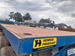 2024 - Bahrain 14m Tri-Axle Trailer – Pole Pockets | Hendred Axles