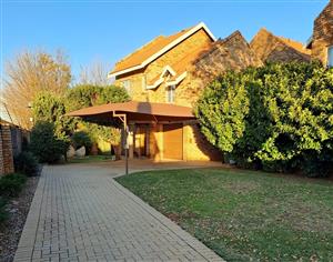 A Rare Gem in the Heart of the Complex!