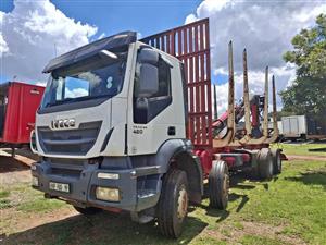 Iveco Trakker420 with PC120L.8 Crane Truck for sale in Krugersdorp (Vat Incl), Call Jay