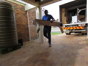 Moving from Upington to Cape Town? CM Removals offers safe moves