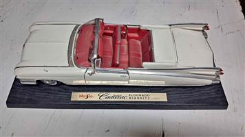 Cadillac Eldorado Biarritz 1 : 18