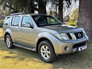 FOR SALE | 2014 Nissan Pathfinder 2.5 DiD 4x4 Auto (5 Seater)