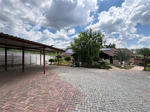 Exceptional Multi-Living Property with Income Potential!