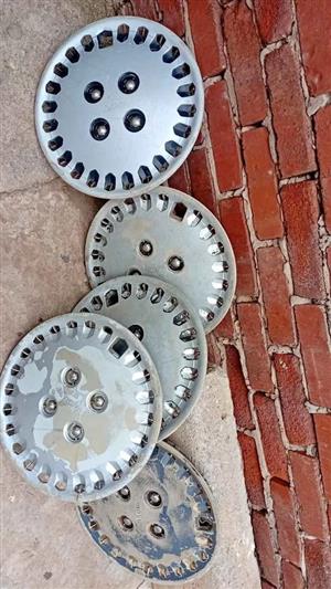 Toyota cressida 5 Original Wheel Caps