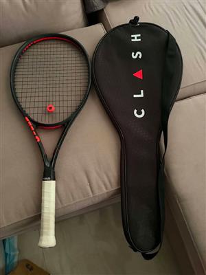For sale wilson clash v3grams : 295Head Size: 10 sq.inGrip:216x19