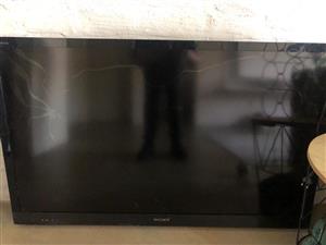 Sony 46" LCD tv with broken screen